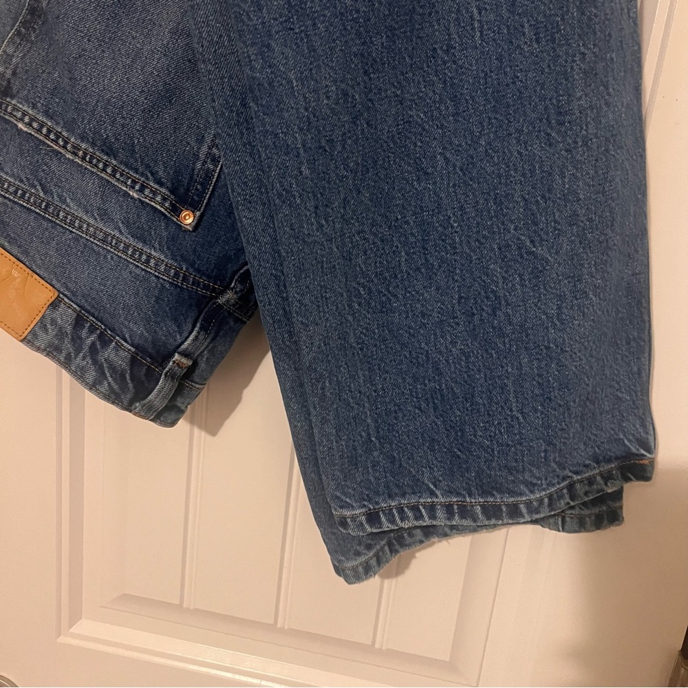 Zara Women's Classic Blue Straight Jeans